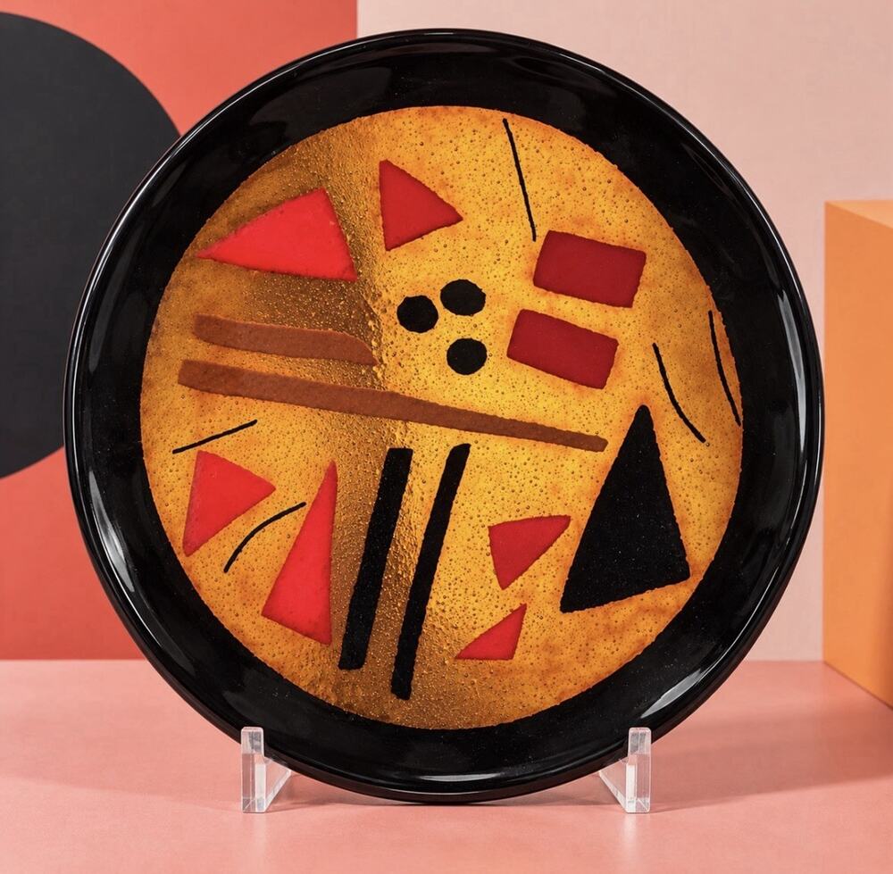 Post Mdrn Memphis Style Fused Art Glass Plate 10" Abstract Geometric Red Org Blk